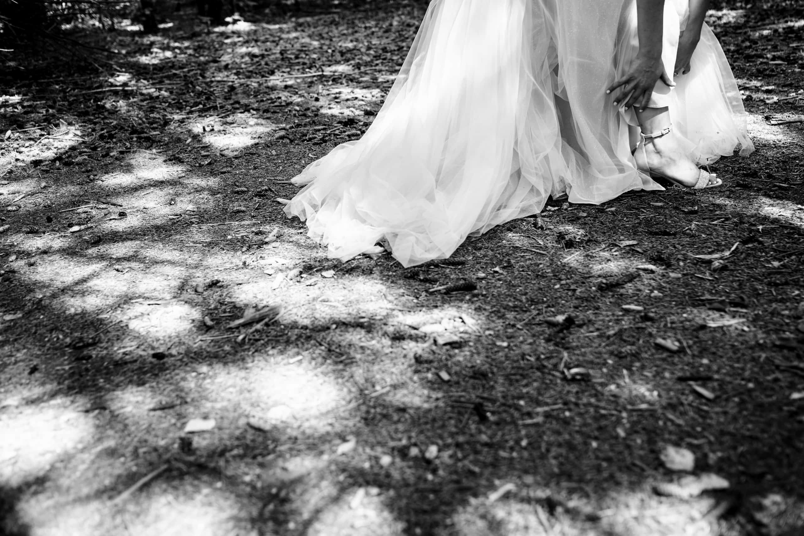bride kortright centre wedding by Durham Region Wedding Photographer Brian Ly Photography
